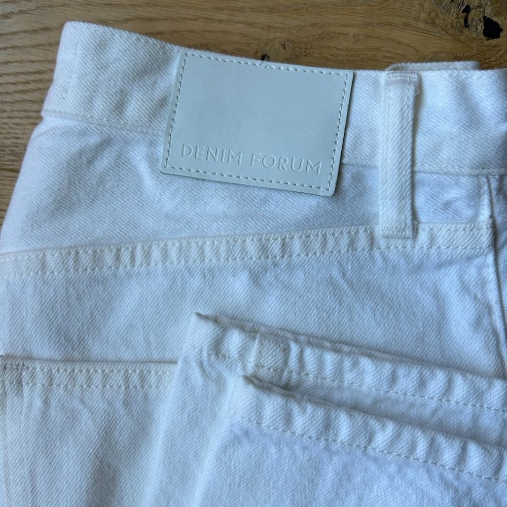 Denim Forum White Jeans Size 26